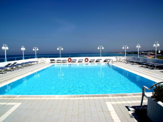 Eden Beach Club