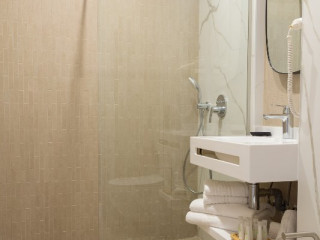 HOTEL LUPA BY BUENO.