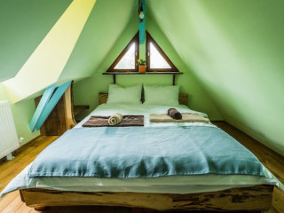 VIEWTOPIA THE SECRET LAND.