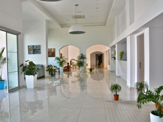 Melini Hotel Suites