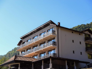 Pensiune Cherhana Bliss..