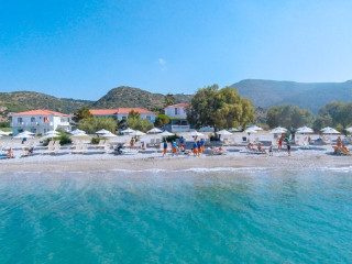 Sirenes Beach