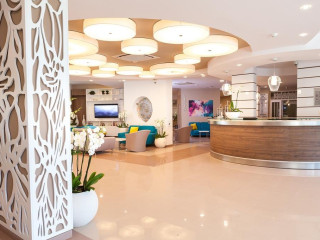 SHIRAIWA HOTEL  (OSHIMA ISLAND, TOKYO METROPOLIS)