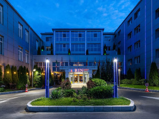 Hotel Rin Airport 