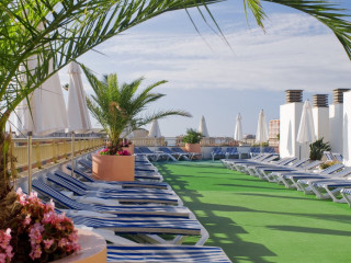 MERCE HOTEL (Pineda de Mar)