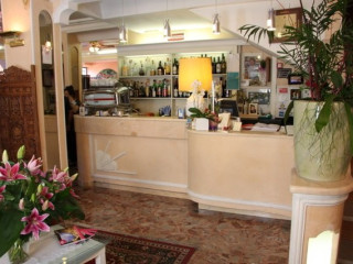 BRITANNIA (Marina Centro)