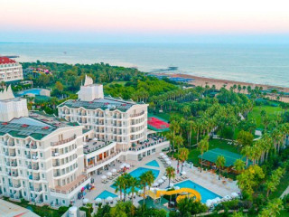 ROYAL ATLANTIS BEACH.