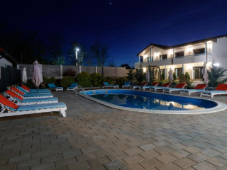 Casa Roa Dunavatu de Jos