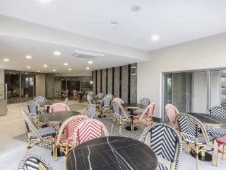 ELYSEE RIVE HOTEL (EX. ELYSEE HOTEL)