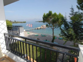 Madouri Beach (Nidri Area)