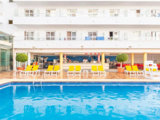 Hotel Port Fiesta Park