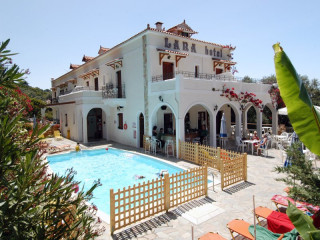 Lara Hotel (Lourdas)