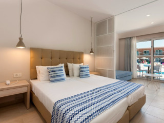 Alykanas Village (Alykanas)