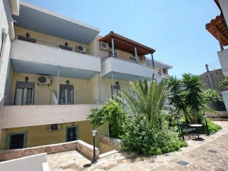 THEOFILOS SUPERIOR (Petra)