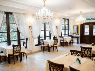 Royal PLaza by TimHotels