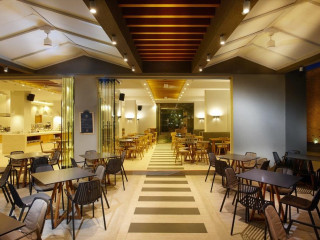 Annas House Hotel (C)