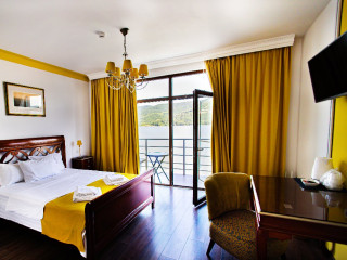 PENSIUNEA RIVIERA 990.