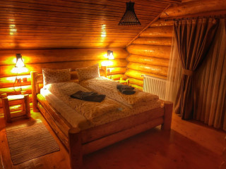 Cabana Lupului (Coada Lacului)