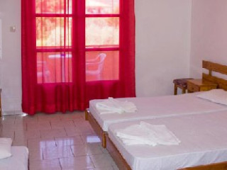 Natasa Hotel (Skala Potamias)