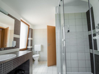 Hotel Oxford Inn Suites..