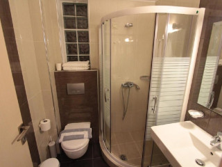 Alarzo Rooms (Paralia Katerini)