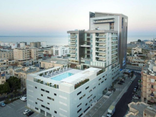 RADISSON BLU HOTEL (Larnaca City)