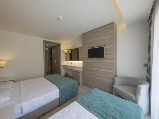 Hotel and Club Idas