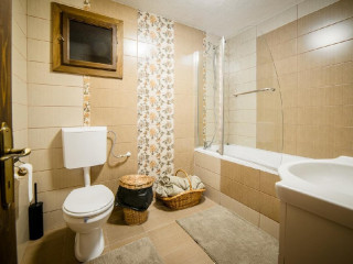 Pensiunea La Roata..