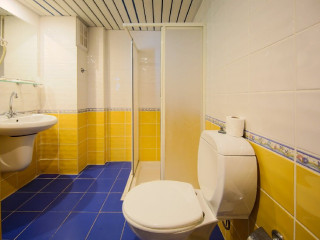 MAY GARDEN CLUB HOTEL