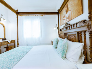 Anais Collection Hotels and Suites (K) 