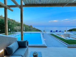 Koumaros ApartHotel Halkidiki 