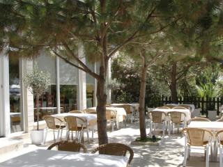 EDART HOTEL (Durres)