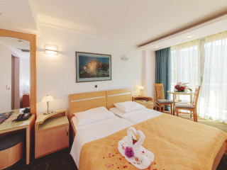 Montenegro Beach Resort (R)