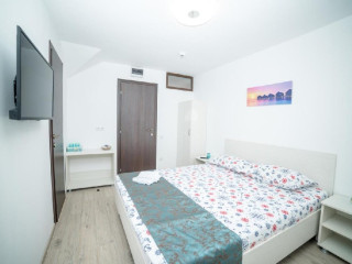 CAMERE DE INCHIRIAT ANASTASIA ROOMS.