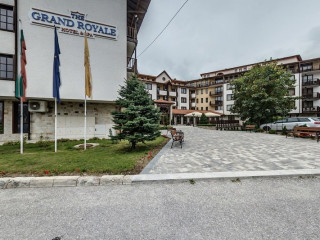 Grand Royale Apartment Complex