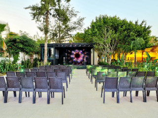 Seaphoria Beach Resort (R)