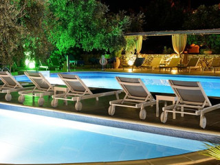 Atrium Hotel (Potos)