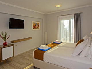 Aliki Hotel (Nikiana)