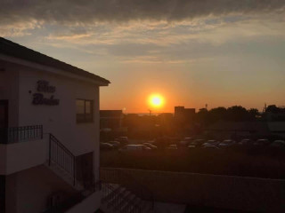 BLUE BORDER VAMA VECHE