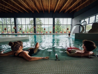 . Grand Hotel BALVANYOS