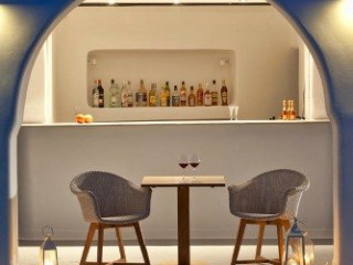 Belvedere Suites (Firostefani - Santorini)