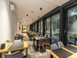 HOTEL JOHANN STRAUSS.