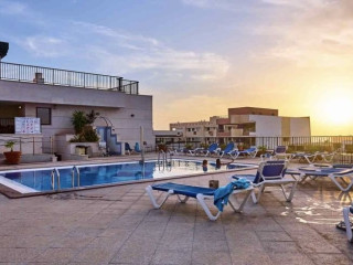 ZENTRAL CENTER - Adults Only