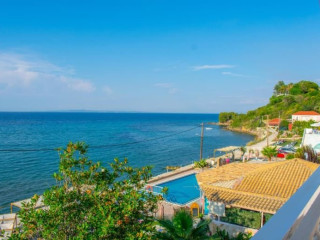 Agoulos Beach Hotel