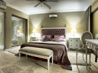 Best Western Plus - Embassy Hotel Athens