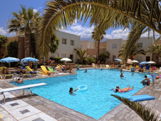 Meropi Hotel (Mallia)