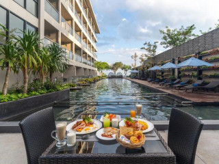 Golden Tulip Pattaya Beach Resort