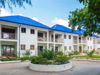 FIVE PALMS ZANZIBAR (Marumbi)