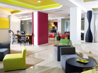 HILTON GARDEN INN MALL OF THE EMIRATES