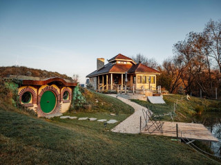 . Atelier ReCreation Village - Casute tip camping